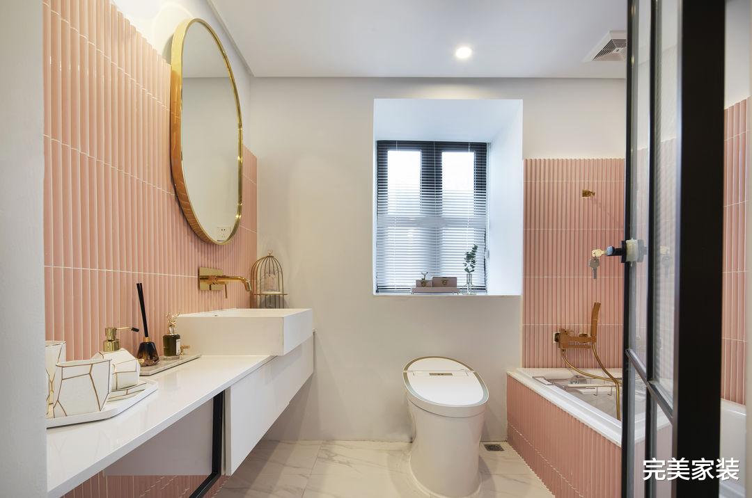 精装房实现空间升级，家里还有超大电竞房，享受不出门的快乐