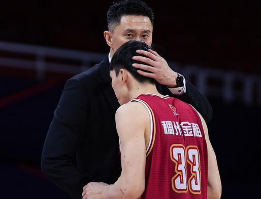 吴前|西热力江暗讽吴前，睢冉点出郭艾伦旧事，这才是当家球员