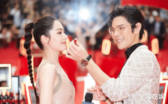 向佐|郭碧婷向佐婚变？反向拿捏华强夫妇，为女儿庆祝2周岁生日