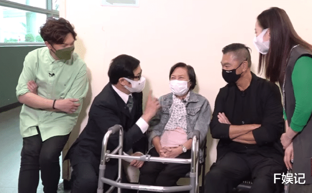 余慕莲|余慕莲中气十足重游TVB 安德尊遇见其开心热聊亲吻脸颊