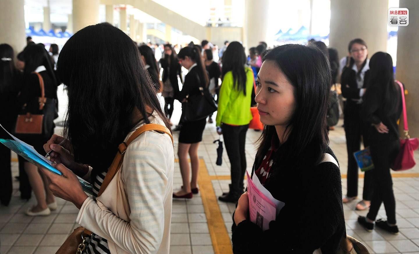 小姐姐|我毕业后上班2月染上花柳病，传播源是老板，次次上药都很疼