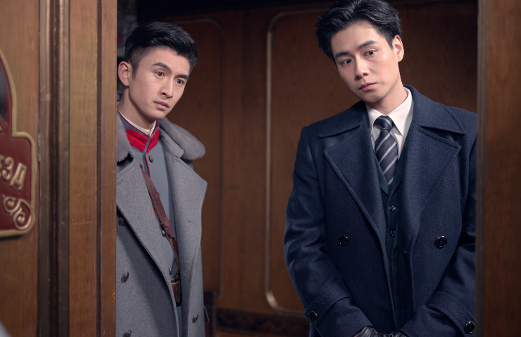 胡一天|播6集,冲到榜单第一,胡一天令观众成功入坑,民国剧有天花板了?