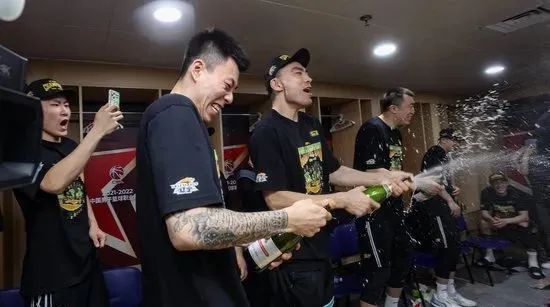 |来了！张镇麟的球探报告！这一NBA合同真有可能