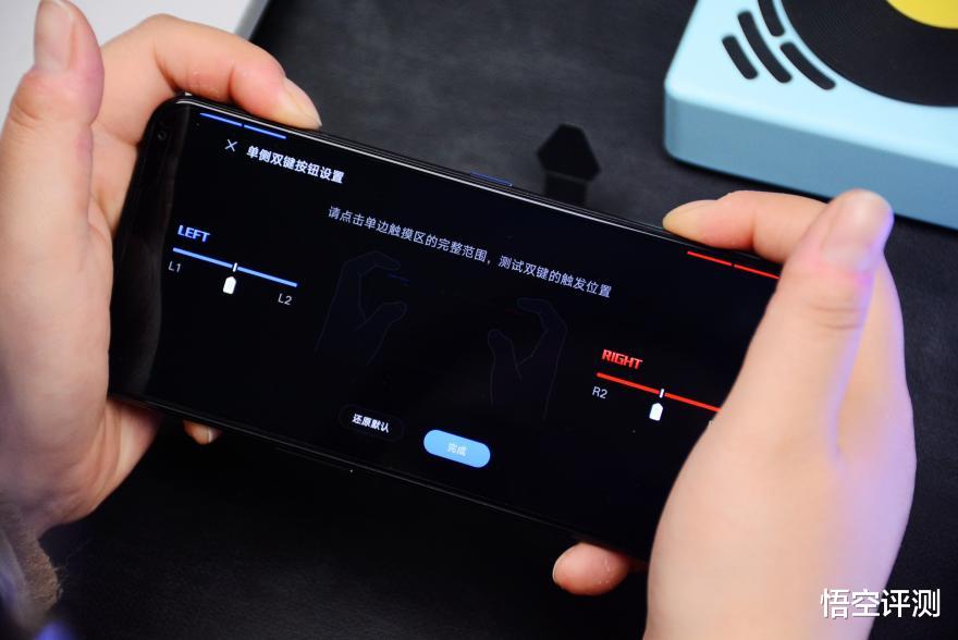 电池|近7英寸巨屏：外观更主流的拯救者电竞手机Y90评测，这才是真旗舰