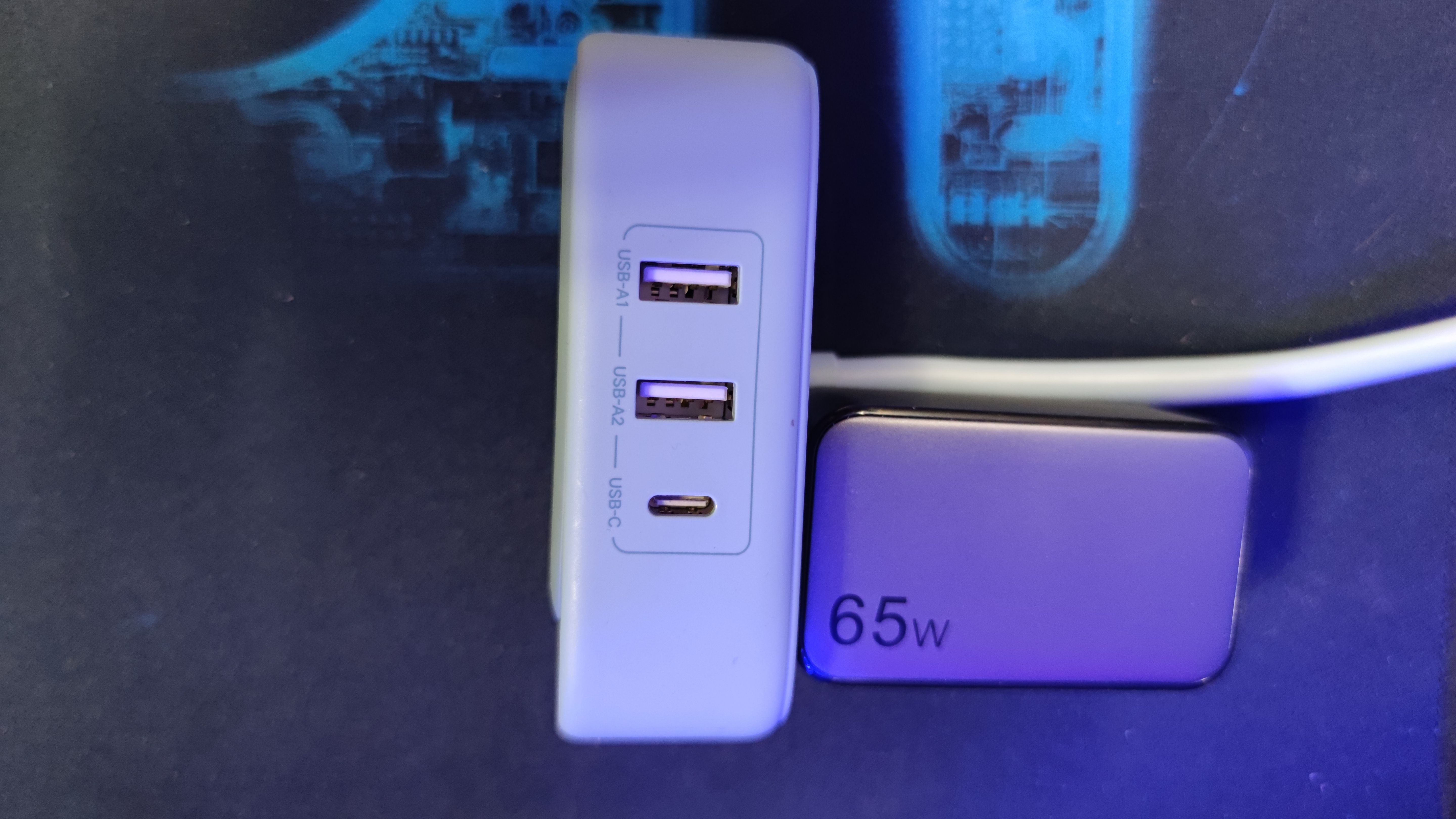 京东|童年时的“万能充”，如今附身于绿联