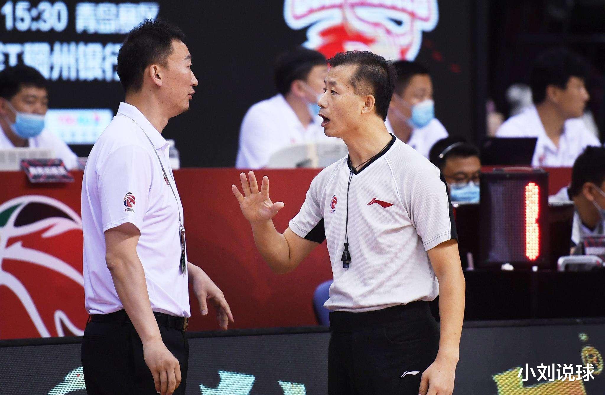 姚明|大快人心！39号裁判杨宏峰下课，姚明痛下狠手，球迷们终于等到