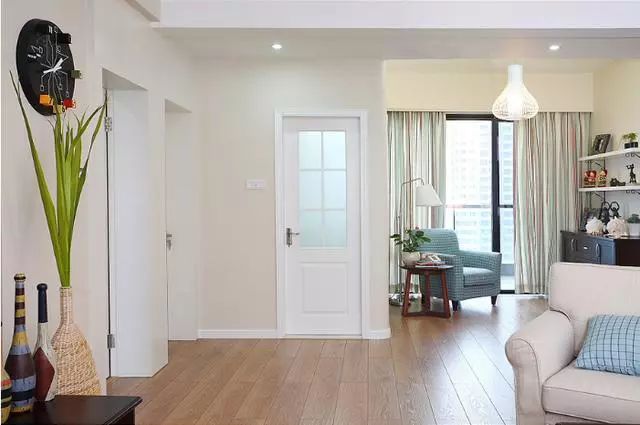 色彩和软装搭配有多重要?看完这套双拼房设计,让人眼前一亮!