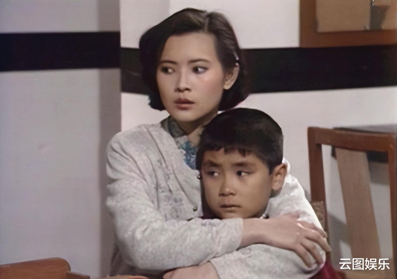 杨思琦|杨思琦前男友宣布结婚!42岁成多家餐厅老板收入高,女友气质出众