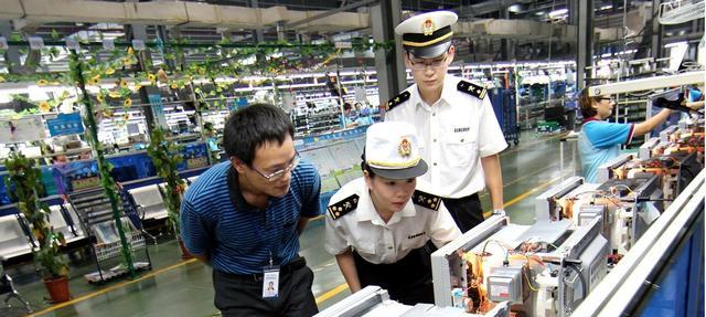 招聘|2023国考即将到来,海关成大热门岗位,还不了解就输在起跑线啦!