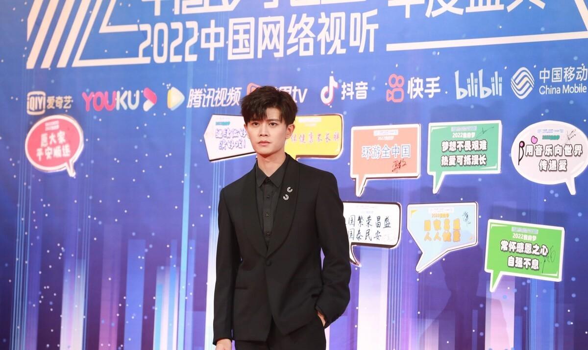 无忧渡|任嘉伦、宋祖儿《无忧渡》同框路透引关注，期待这部志怪爱情大剧