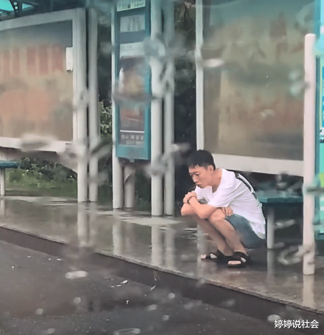 山东一女子睡过头忘接老公下班,老公哭得梨花带雨,还向岳母告状