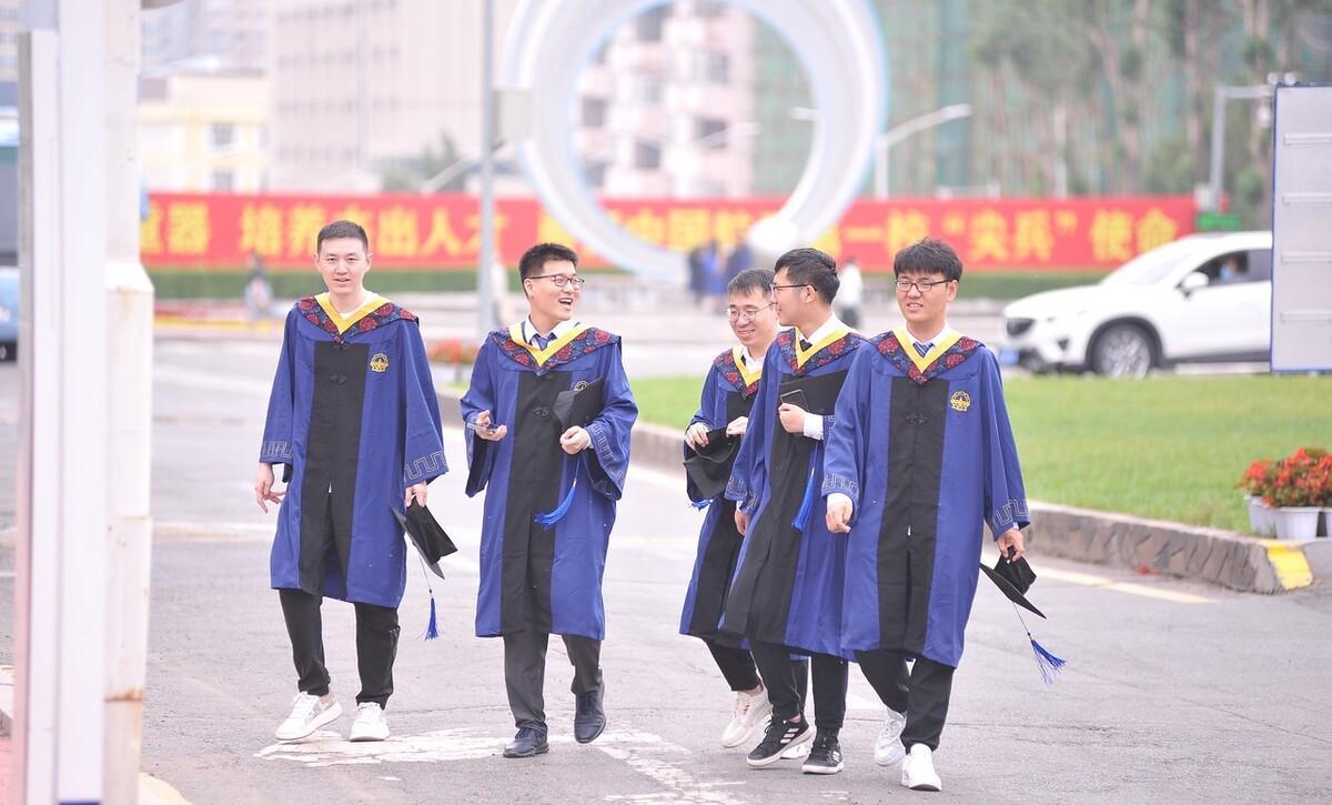 求职|海归和985博士投上百份简历，大都已读不回，自己心里没点数吗？