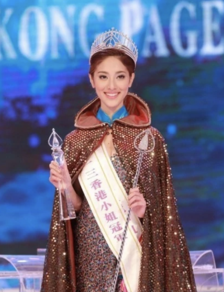 陈凯琳|52岁郑嘉颖手捧陈凯琳孕肚,官宣妻子怀三胎,五年抱仨效率好高