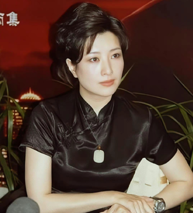 王静|著名演员王静:长得漂亮戏也好,为人低调不张扬,追求平淡生活