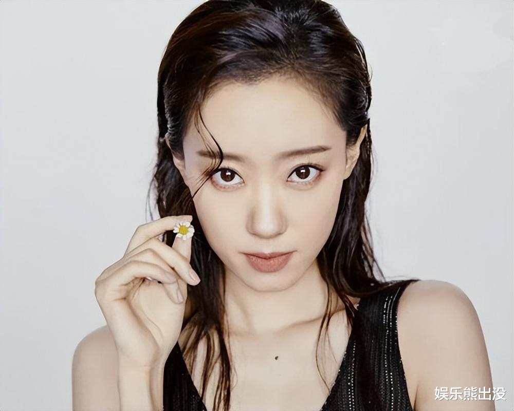 张小斐|凭借《你好,李焕英》爆红,如今风光不再,张小斐做错什么了?