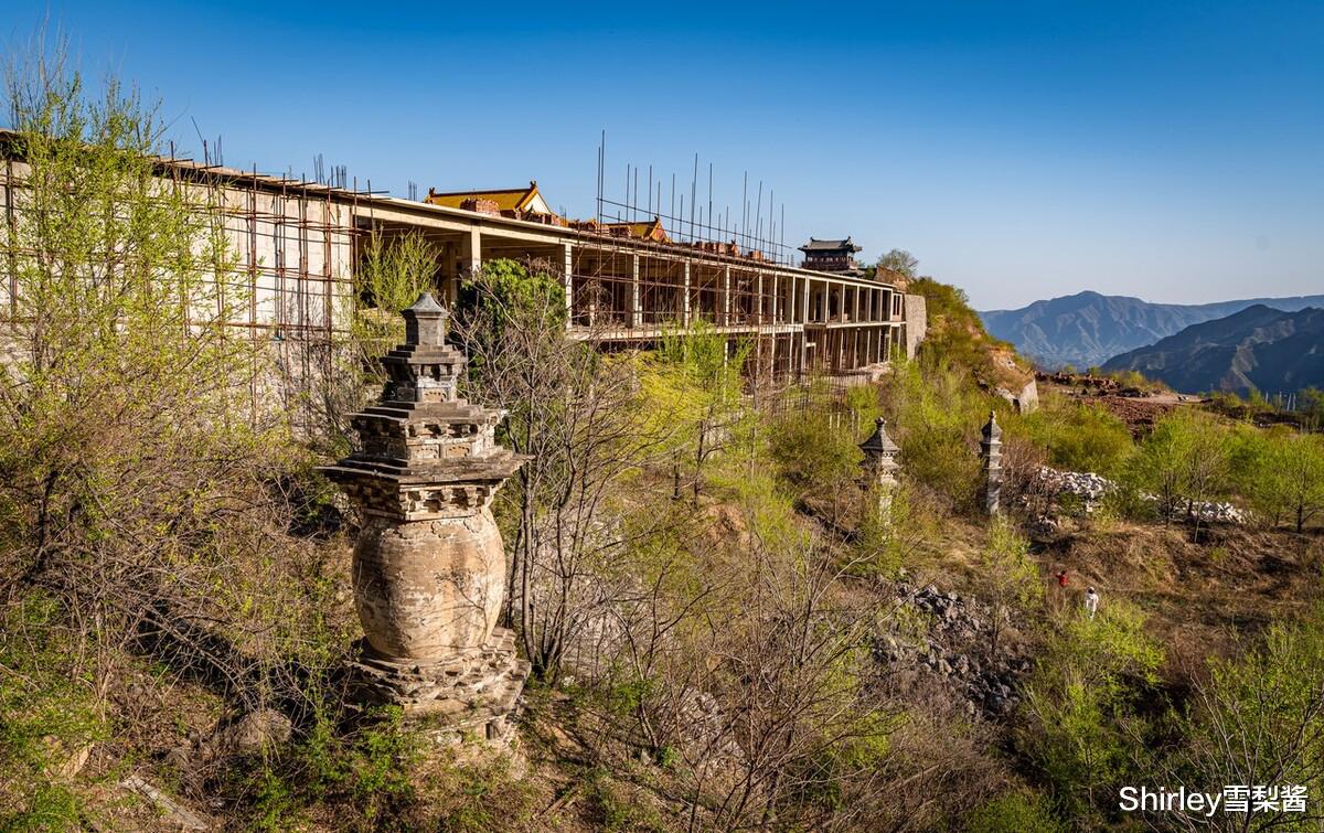 徒步|曾经的京西第一大寺，鼎盛时僧众达万人，可惜烂尾近十年，空留庞大建筑群