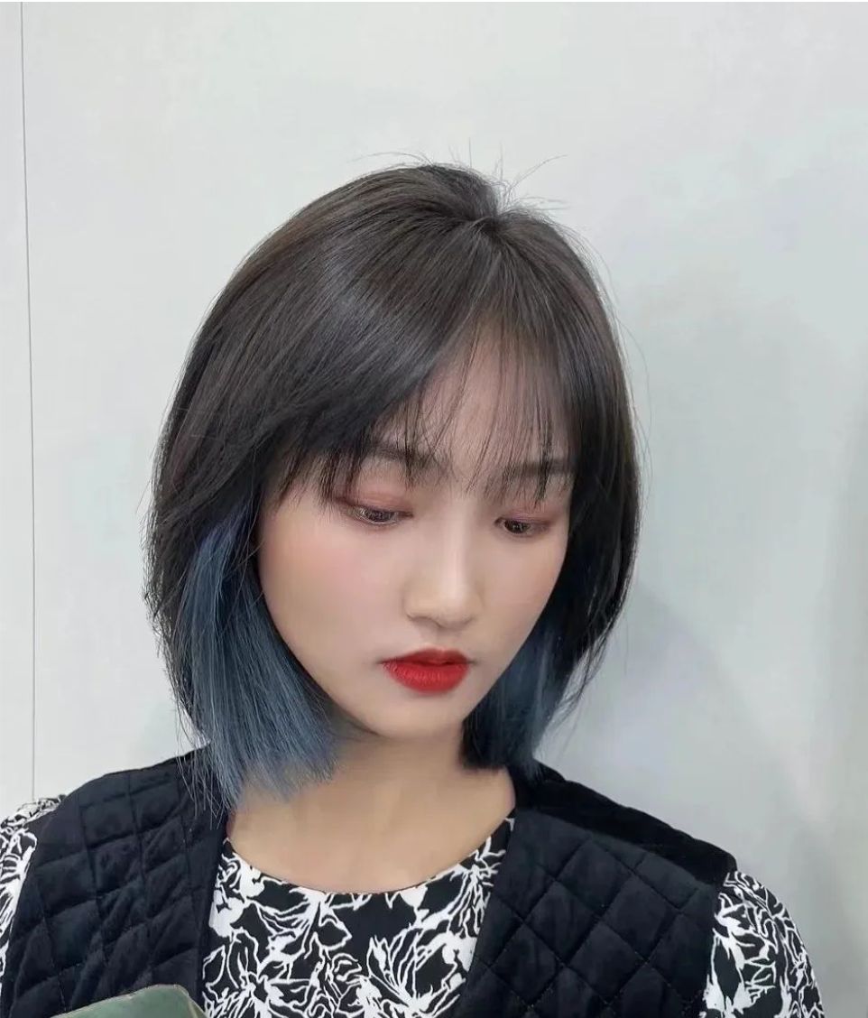 衬衫 这21款发型很火，每款都心动，该换发型的别错过