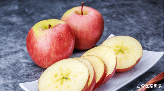 高血压|核桃是高血压的“加速器”？医生：不想脑梗找上门，3种素菜要远离