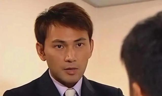 邱淑贞|长相极其相似的8对港星，蔡少芬邱淑贞撞脸，张可颐袁洁莹神似