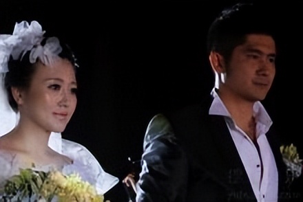 潘阳|潘阳：30岁嫁10亿富豪，全要感谢潘长江？如今为何带儿子长住娘家