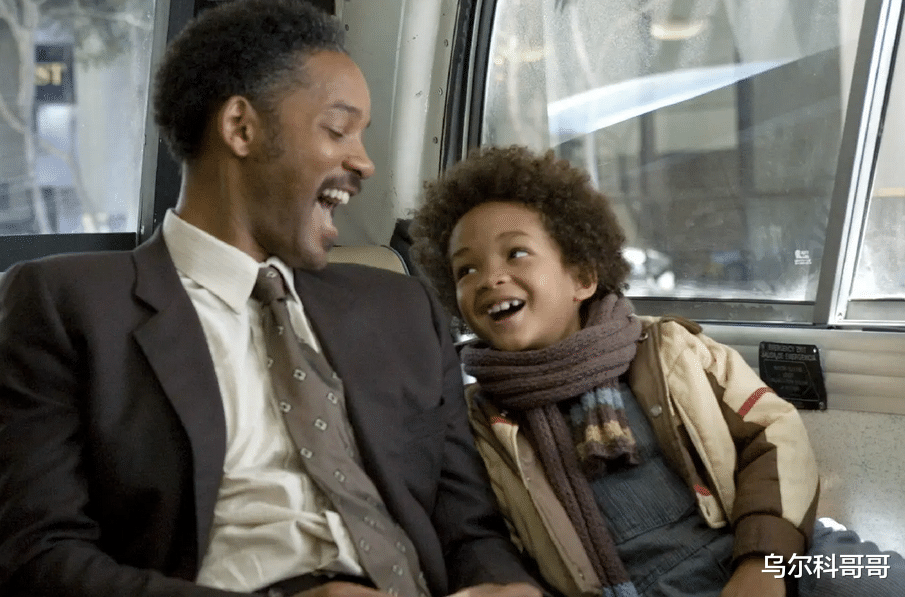 当幸福来敲门|《当幸福来敲门》：在幸福来临之前，面对苦难时你要坚持下去