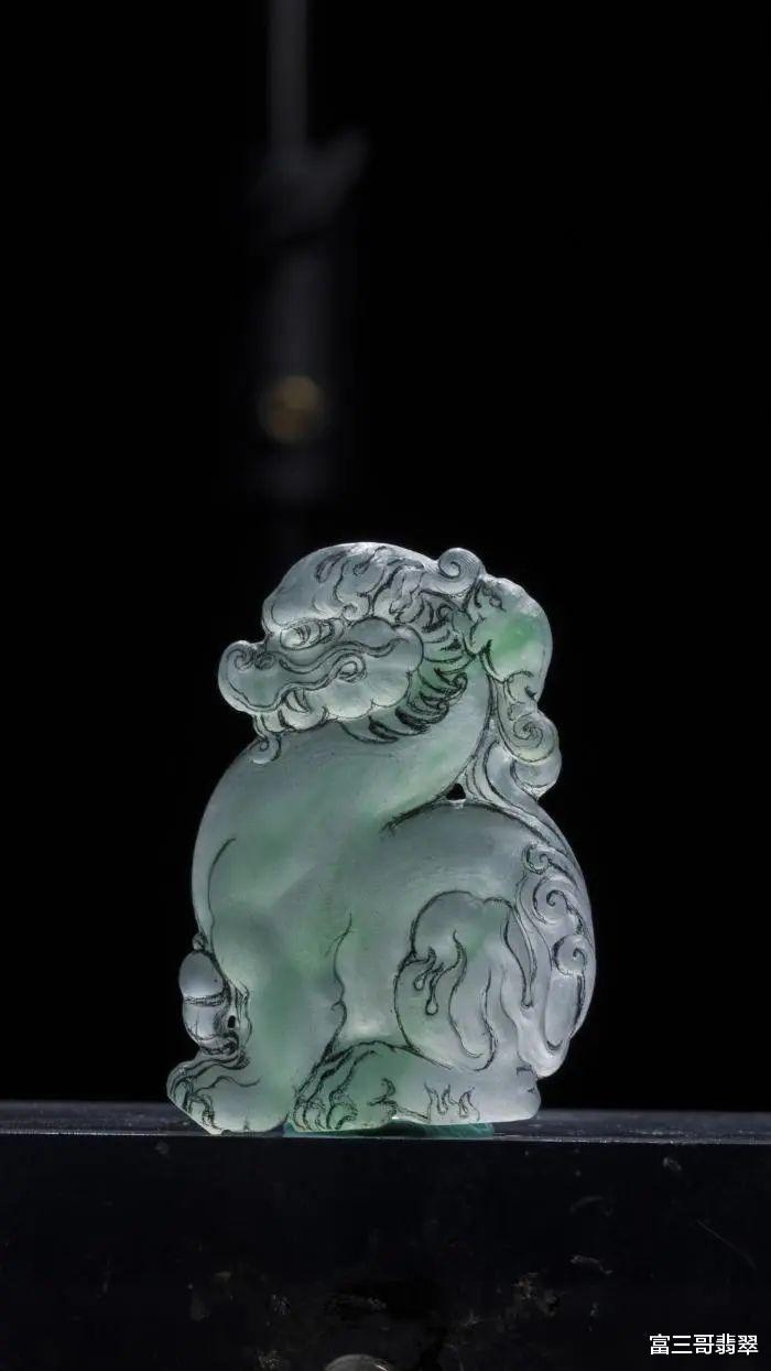 艺术品|玉赏 ▏翡翠玉雕艺术创作——《瑞兽呈祥》