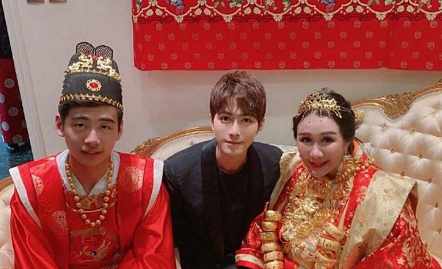 何超盈|赌王千金何超盈：携14亿下嫁东北小伙？其实不是下嫁，是高攀