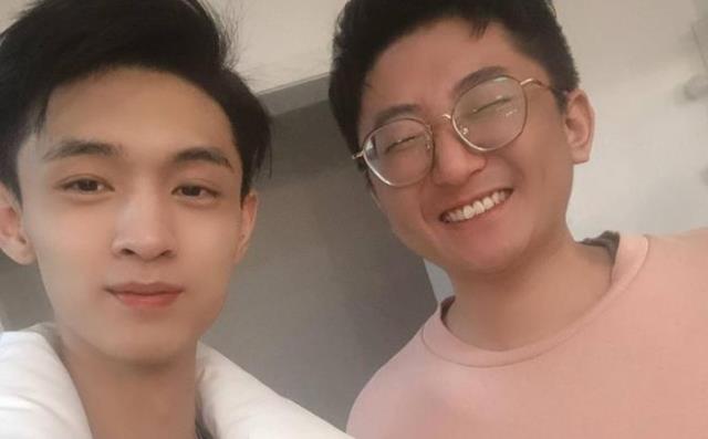 陈霄华|娱记解释曝出何九华“恋情”进展的缘由:并非给陈霄华挡枪