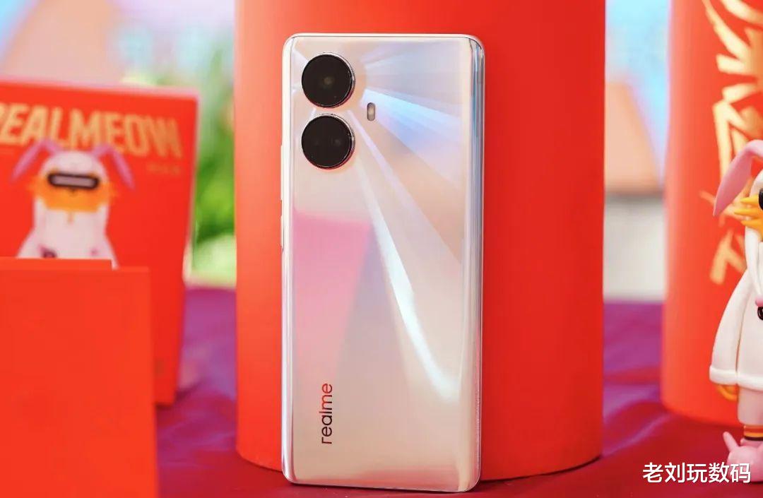 |天玑1080+骁龙870+100W快充,三款性价比出色的真我手机