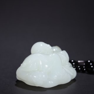 |清代-老和田玉童子祝寿摆件