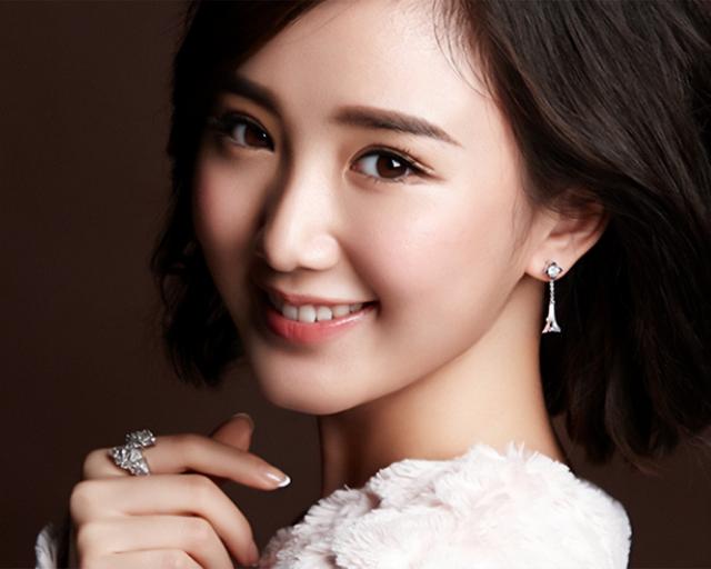 毛晓彤|毛晓彤:原生家庭受过苦难,婚姻里唯唯诺诺,也换不来老公的忠诚