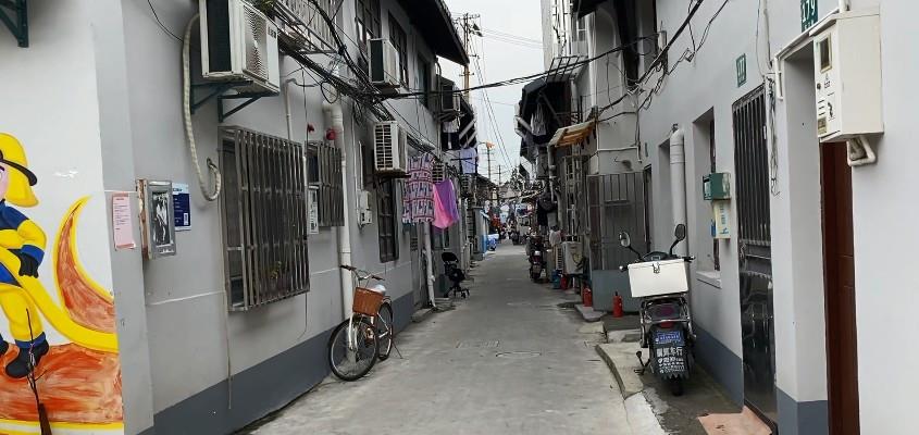 东南亚旅游|繁华老街的隔壁，一条充满市井气的街道，感受上海普通人的生活