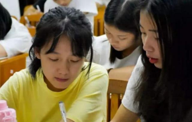 教师|“取消晚自习”呼声渐高，有关部门对此回应，家长纷纷拍手称好
