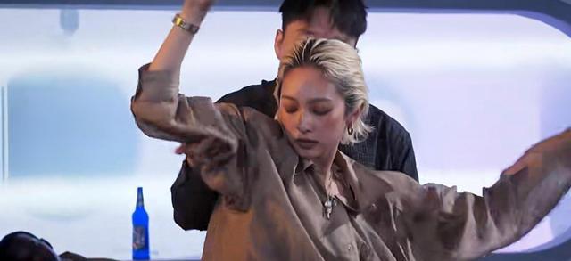 王一博|王一博不愧是热爱，街舞知识储备量丰富，对于编舞见解独到