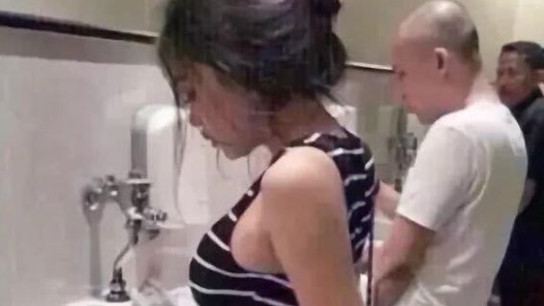 人妖|去泰国旅游的男游客上厕所时，经常会遇到这种事情，难以启齿
