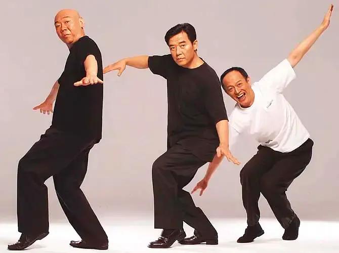 顾宝明|顾宝明追思会，金士杰等200人戴口罩到场，刘德华曾志伟送花