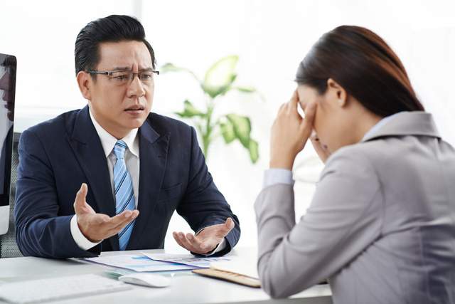 不干正事天天加班的员工被倚重,事后老板才发现自己错得多离谱