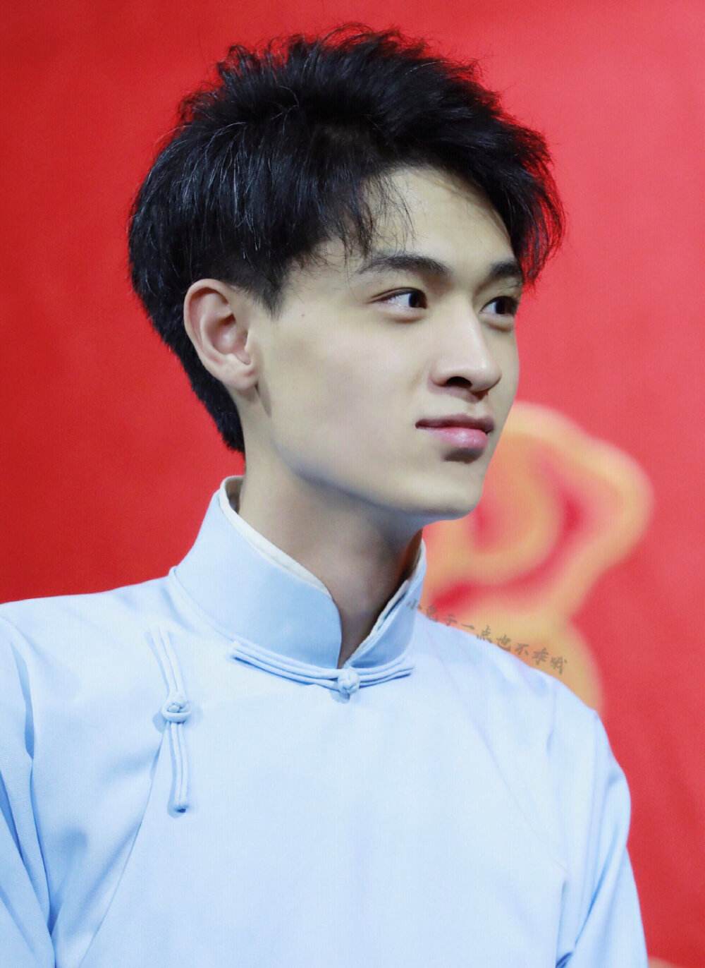 郭德纲|15亿德云社不算什么,郭德纲这条船上,绑着的不仅是“云鹤九霄”