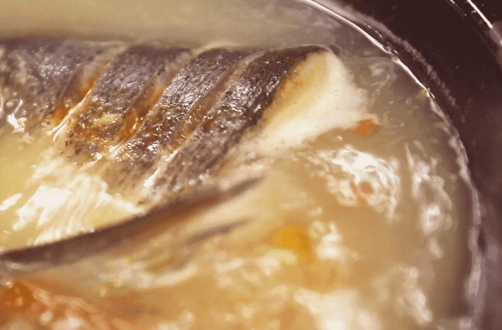 徐凤年|难以复刻的神奇无头鸡，全国巡演18个月却死于意外