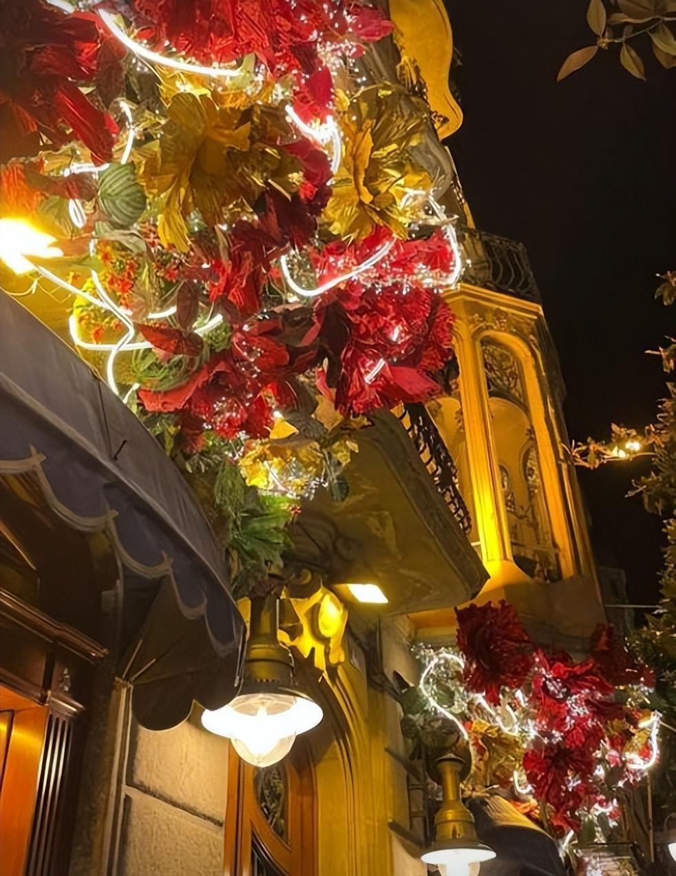 李嫣|李嫣分享街景，拍摄倒影很迷人，提前准备迎接圣诞节