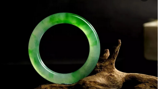 翡翠|想买翡翠但是又不知道该怎么选？一篇入门文章教你认清种水色