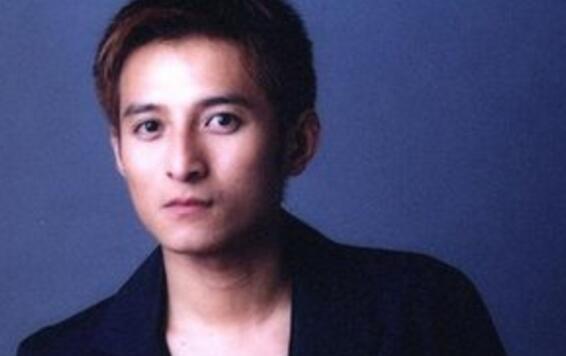 邓伦|维嘉妈妈周志东，忧心儿子的婚恋问题，更牵挂他的身体健康