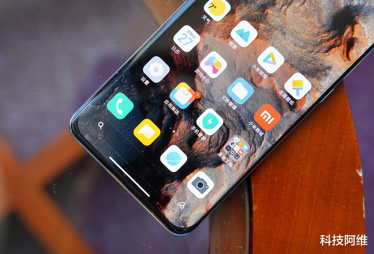 小米科技|12GB+256GB+一亿像素三摄，重回2299元，从高端市场跌至中端市场