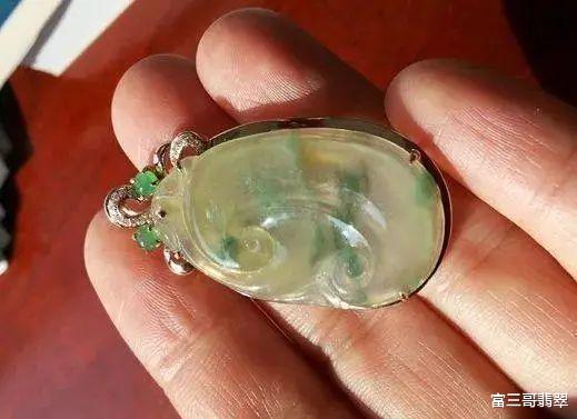 翡翠|发黄变种的翡翠,还能抢救回来吗?