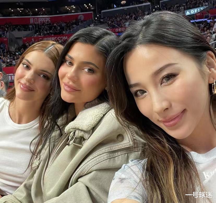 湖人队|华裔名模走红NBA，1张球票超10万，攀上詹娜，成功引起老詹的注意