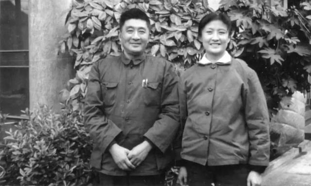 他被捕入狱，出狱后爱人已嫁做他人妻，妻子说这句话让他死心