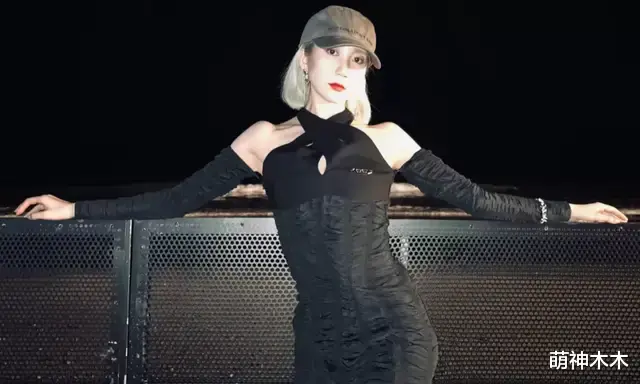 乃万|乃万在线“选妃”惹质疑，让粉丝在评论区发照片，被骚扰谁负责？