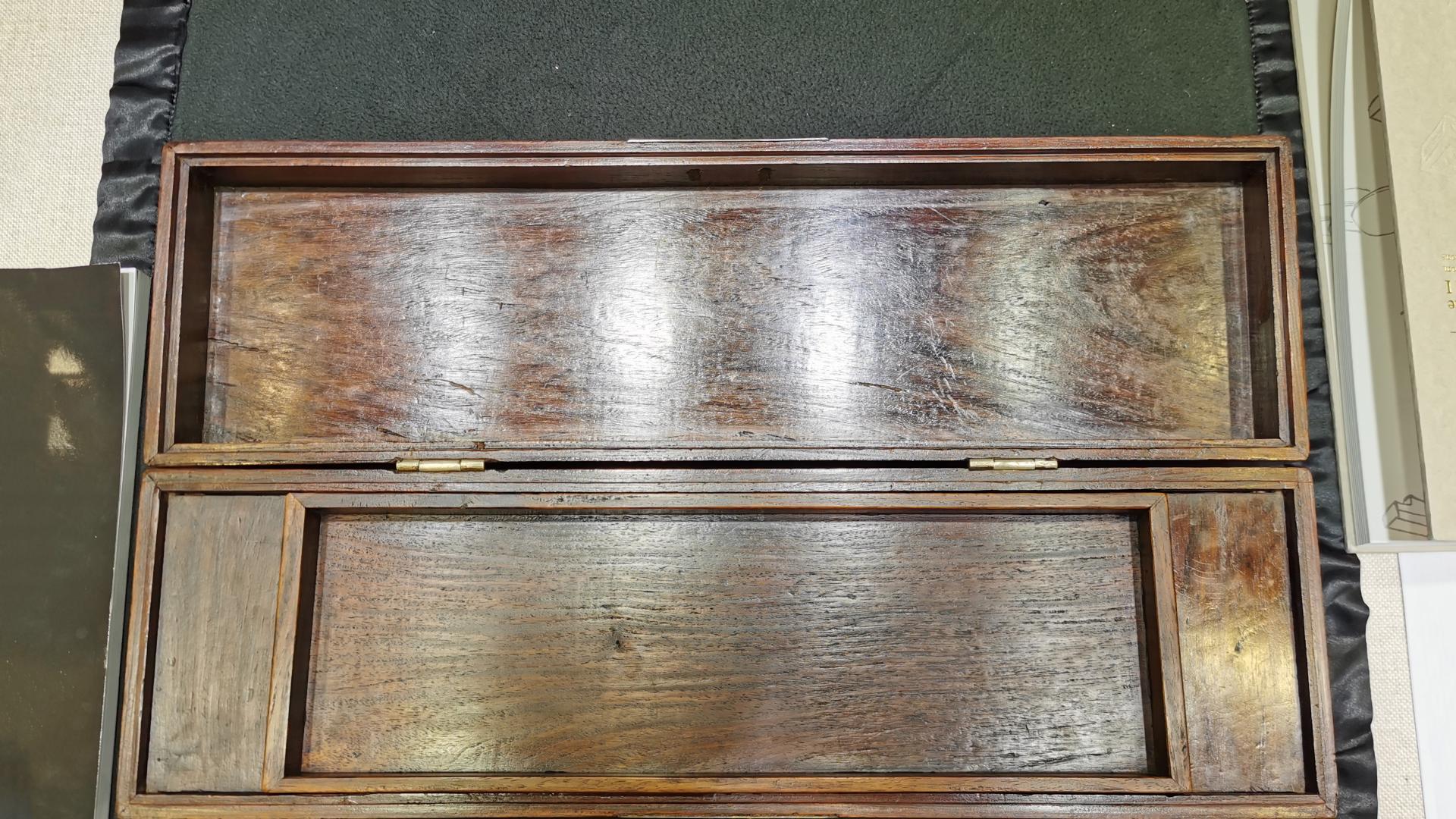 |侧室、浅屉一样不缺，黄花梨小轿箱穿带省去