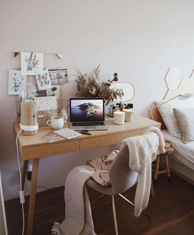 生活不是非白即黑,用温柔原木色来映衬,这个家的配色太爱了