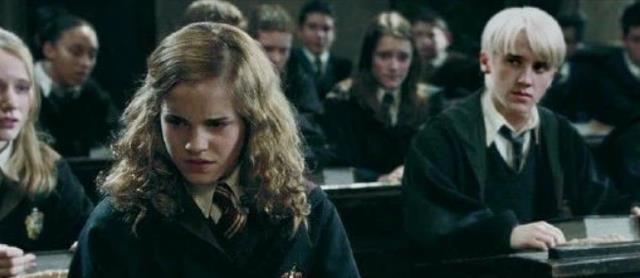 哈利·波特|《哈利波特》霍格沃茨之战后,坏人德拉科马尔福,混得怎么样?